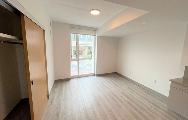 Studio, 1 bath, $1,995, Unit 412