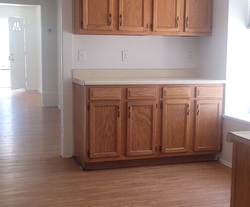 2 beds, 1 bath, $750