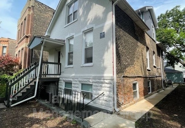 827 N FRANCISCO AVE