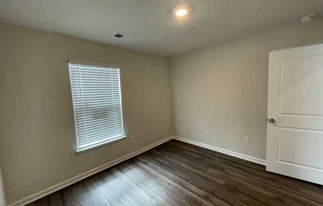 3 beds, 2 baths, $2,100