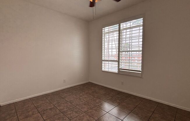 2 beds, 2 baths, $1,495, Unit Unit 724