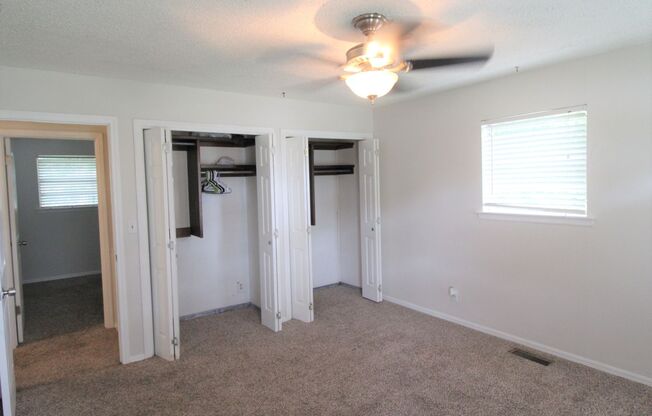 3 beds, 2 baths, $1,450