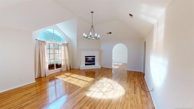 7434 S 95 E AVE
