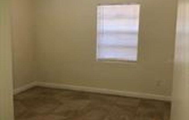 2 beds, 1 bath, $1,395