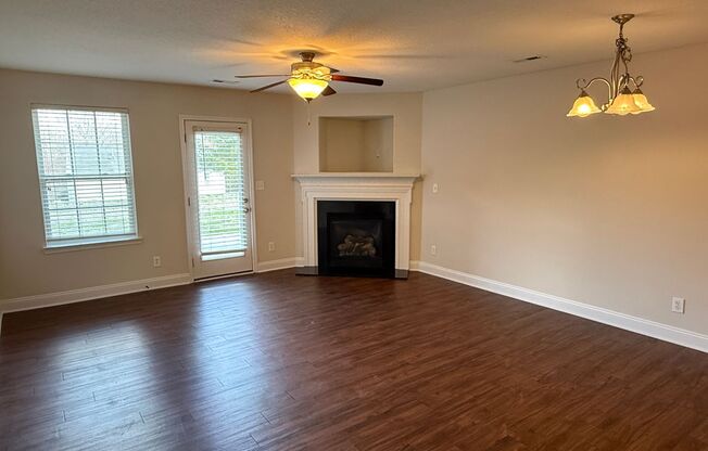 7516 April Mist Trail