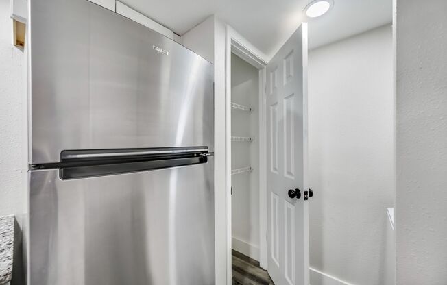 1 bed, 1 bath, 550 sqft, $1,168, Unit 01 - 4125-21