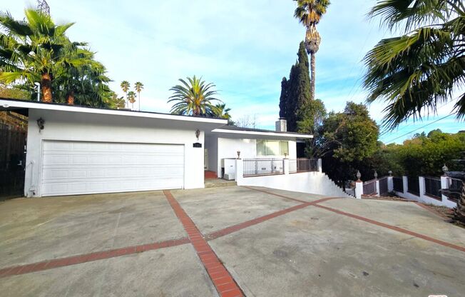3057 LAUREL CYN BLVD