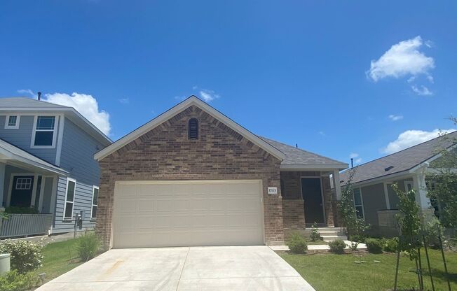 One story 3 bedrooms 2 bathrooms home for rent in Pflugerville Carmel Neighborhood