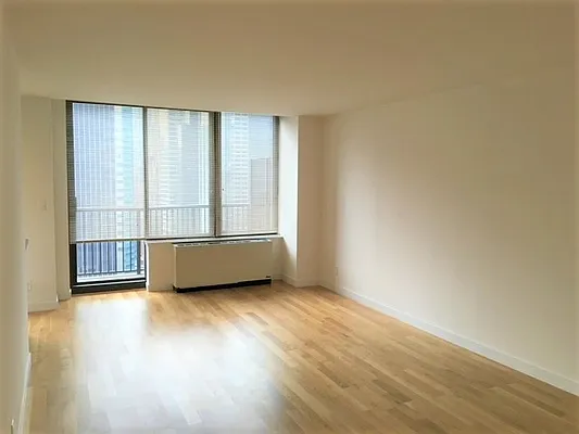 Studio, 1 bath, $5,750, Unit 30A