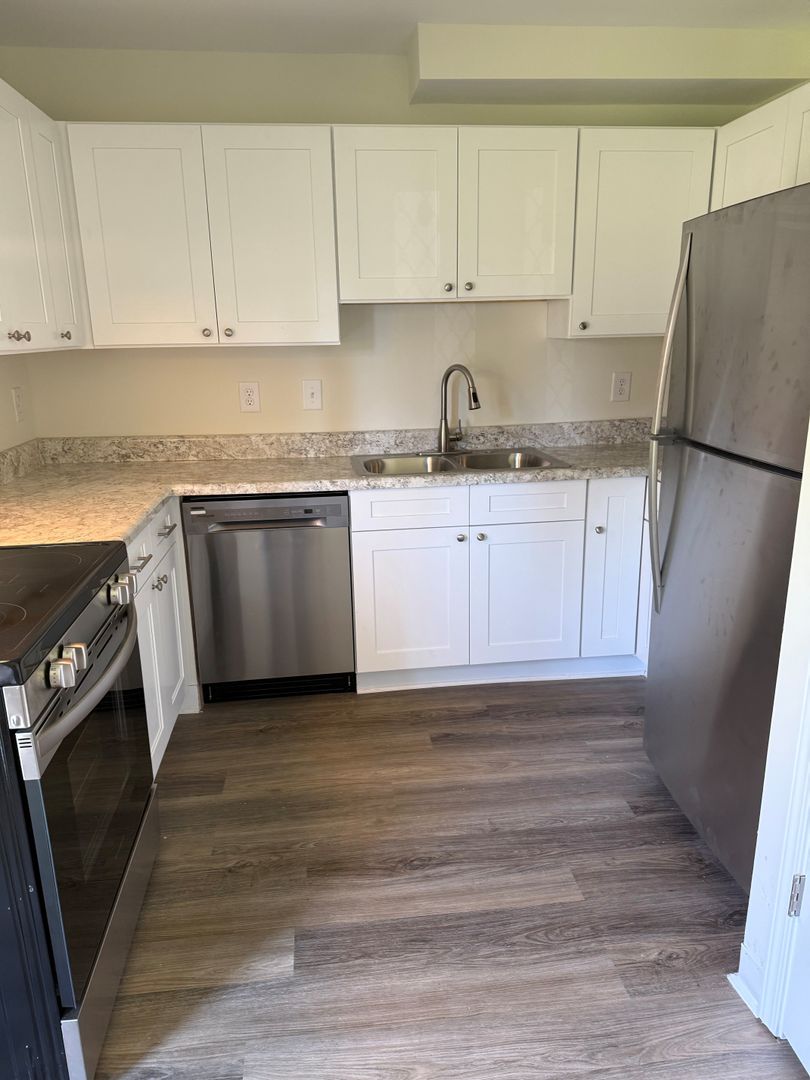 Rowan Street Apartments