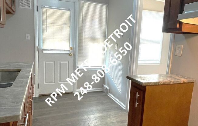 2 beds, 1 bath, $1,150, Unit (OM)