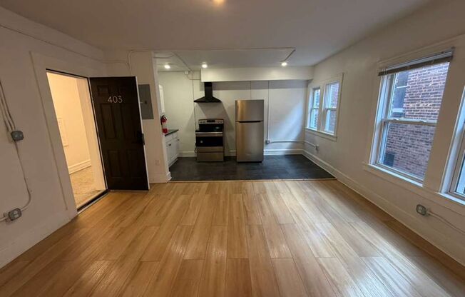 Studio, 1 bath, 500 sqft, $875, Unit Unit 403