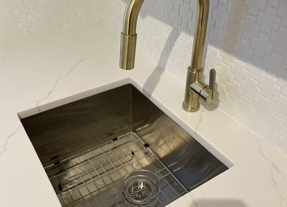 1697-1699 Cambridge St