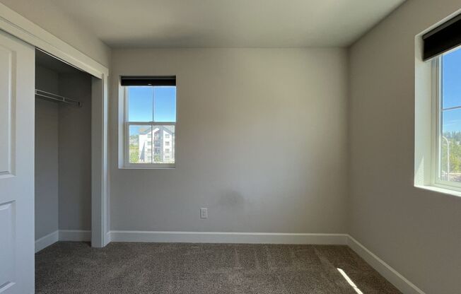 4 beds, 3.5 baths, $2,995