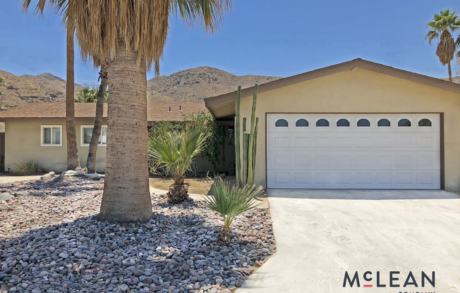 Beautiful Cathedral City Cove Two Bedroom Oasis