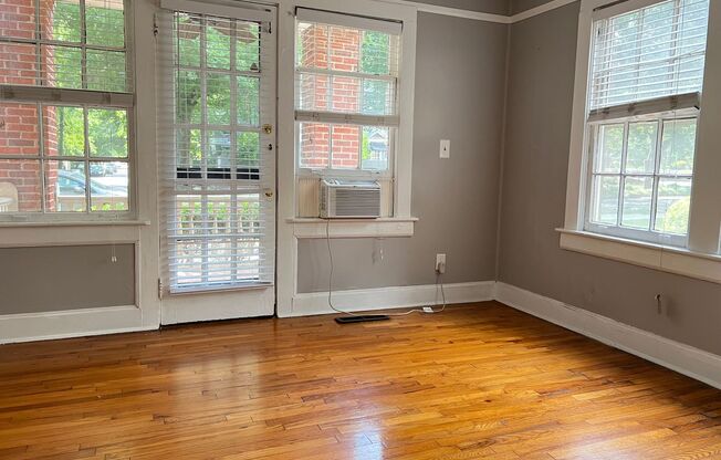 1 bed, 1 bath, 750 sqft, $1,850, Unit 873-6