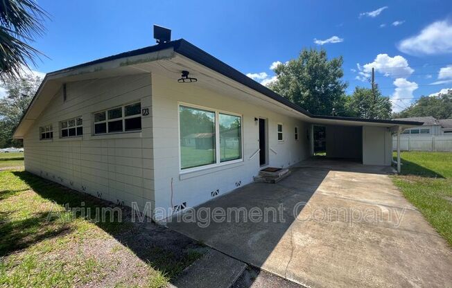 123 W LK MARY AVE