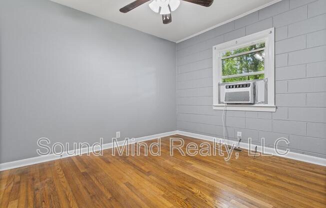 719 WOODLAND RD