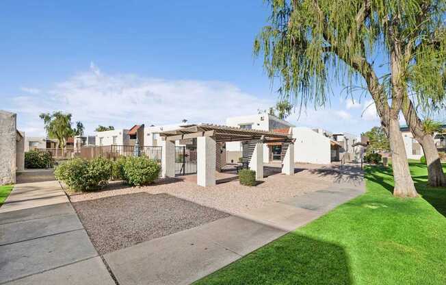 Madera at Metro Courtyard