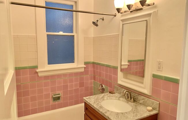 Studio, 1 bath, $2,595