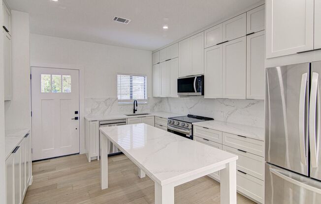 Modern Elegance in North Shoal Creek – 3/2.5 New Construction Home