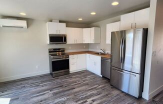 2 beds, 2.5 baths, 1,000 sqft, $1,595, Unit Unit H