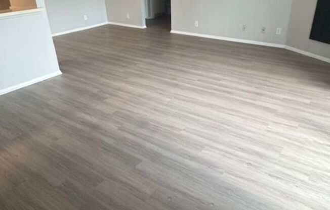 7817 Vineland Avenue