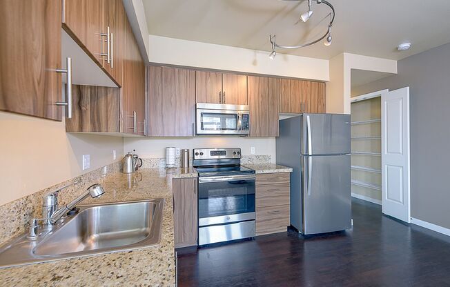 1 bed, 1 bath, 627 sqft, $2,499, Unit 302