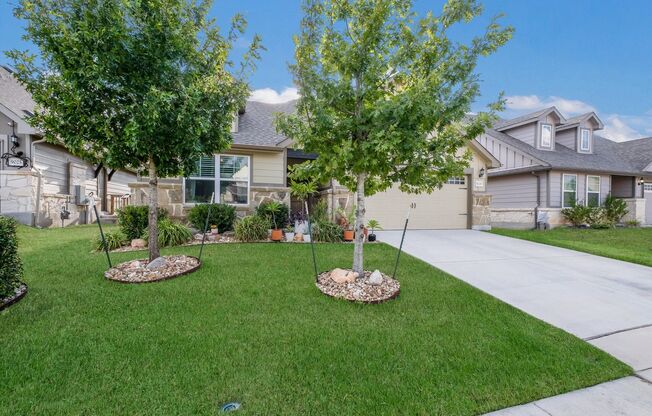 Bright & Airy Home on Curling Post