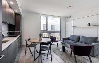 227 NE 2nd St cu-2806, Miami, FL 33132