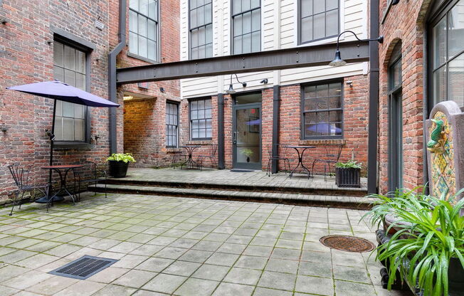 1 bed, 1 bath, 719 sqft, $1,220, Unit 203