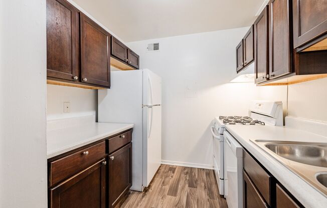 2 beds, 1 bath, 987 sqft, $1,399, Unit 2288-02