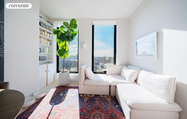 2 beds, 1 bath, 736 sqft, $4,200, Unit 10J