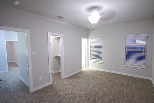 Luxury 3 Bedroom Townhome Located Near South Texas Medical Center, San Antonio, Texas!