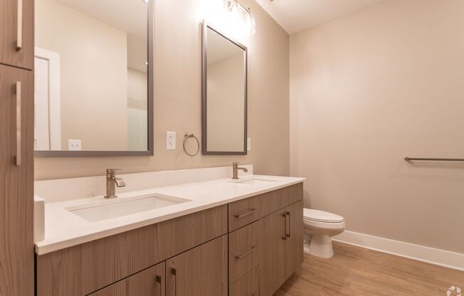 2 beds, 2 baths, 1,081 sqft, $1,582, Unit 1-418