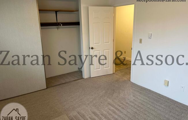 2 beds, 1 bath, $1,425, Unit # #H 12