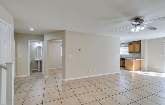 4 beds, 2.5 baths, $1,900