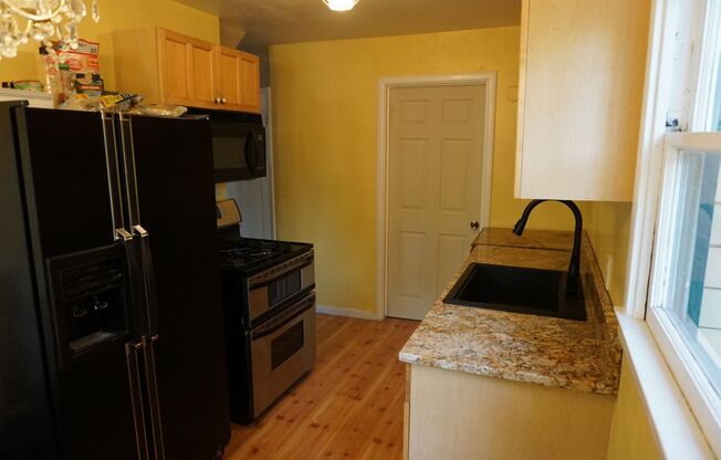 2 beds, 2 baths, $1,948, Unit Unit #2