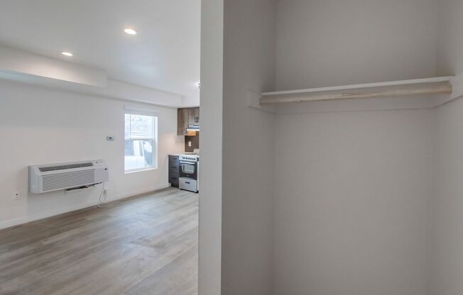 1 bed, 1 bath, 305 sqft, $1,955, Unit 4840-7