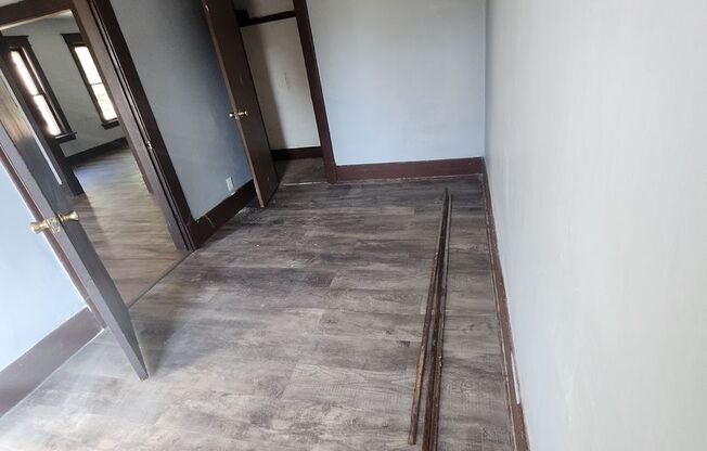Upper 3 bedroom east side