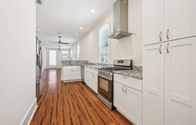 Renovated St Roch 3 Bedroom! Must See!