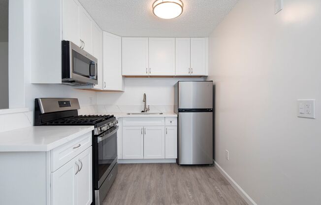 1 bed, 1 bath, $1,895, Unit 55