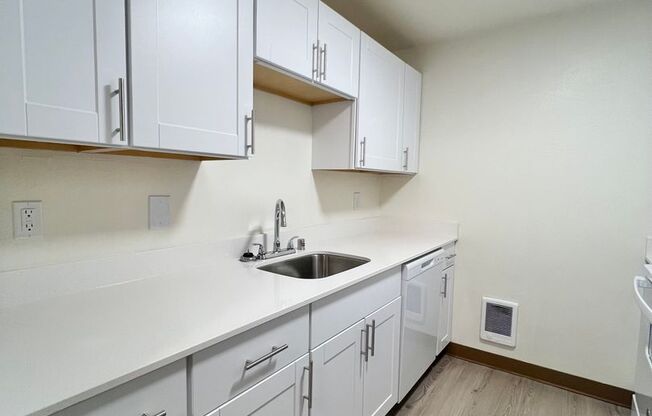 3 beds, 2.5 baths, 1,500 sqft, $1,866, Unit A-04