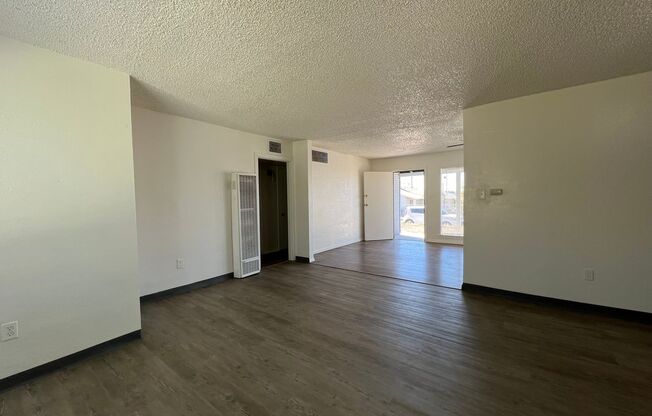 3 beds, 1 bath, $1,300