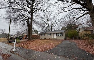 3 bedroom home in Charlotte!