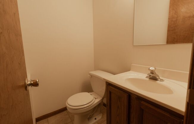 2 beds, 1.5 baths, $1,100, Unit D