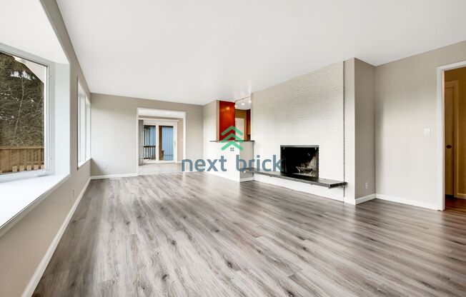 Beautiful 4 Bedroom 3 Bathroom Home for Rent!