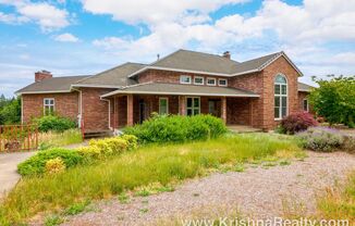 6 beds, 5.5 baths, $4,795