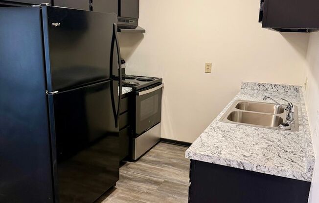 2 beds, 1.5 baths, 1,050 sqft, $1,300, Unit 7720-109