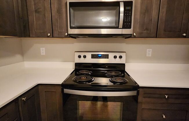 #411 PLYMOUTH APARTMENTS